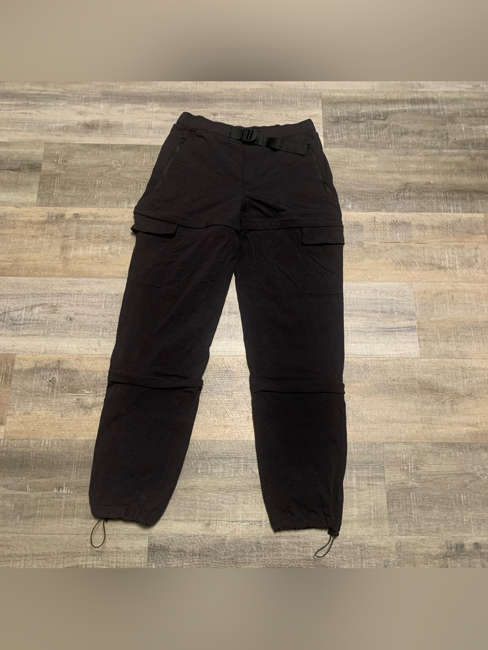 Athleta Trekkie Convertible Hike Black Nylon Cargo Pants Outdoor Hiking Size 4